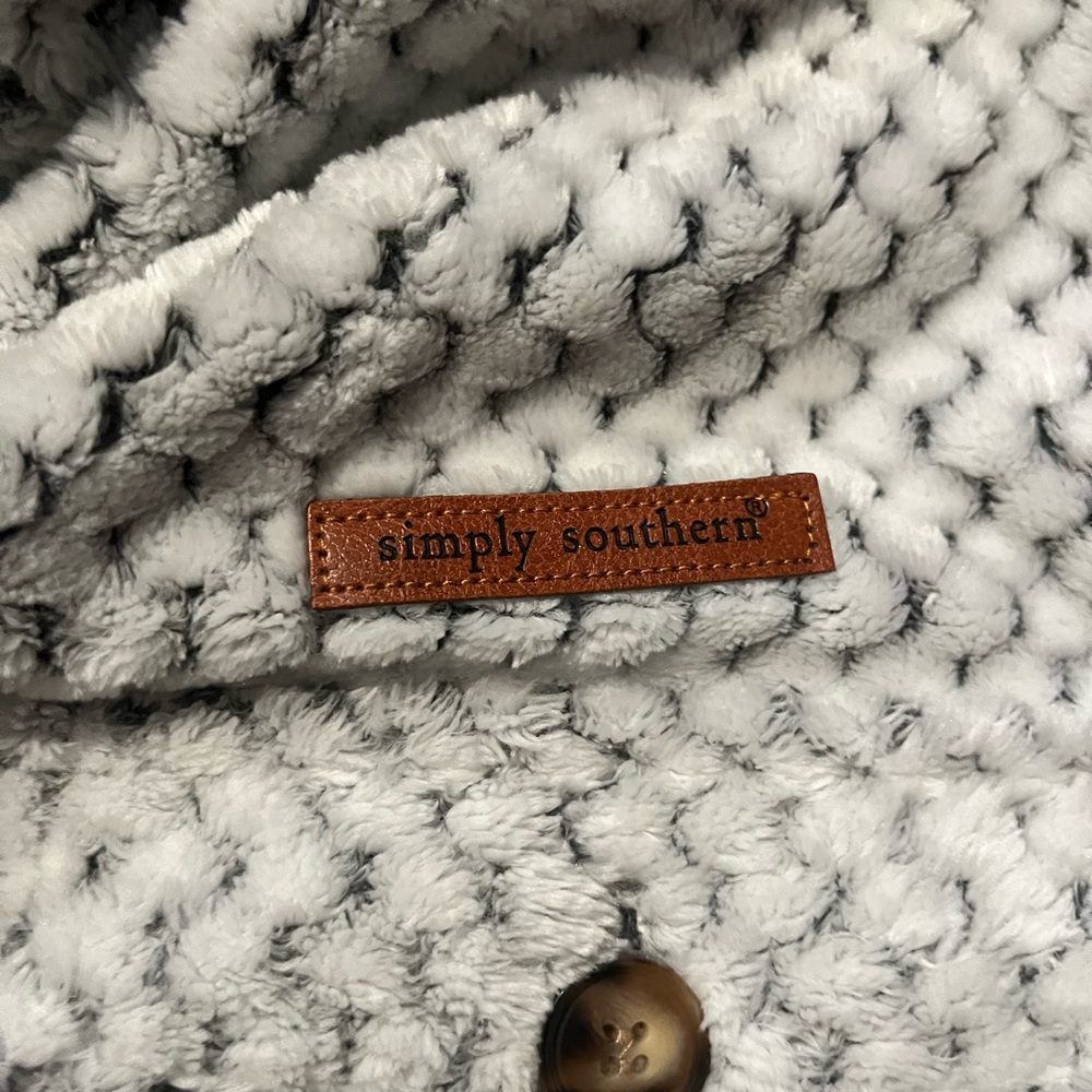 Simply southern pullover
